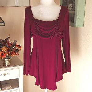 Venus Elegant Merlot Top